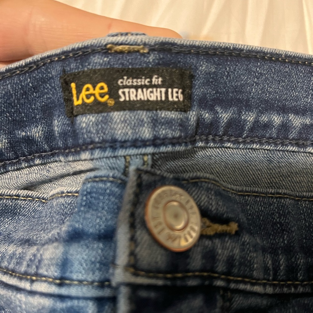 2 pair EUC Women’s Lee Blue Jeans size 18 short 2 pairs slightly different color - Picture 5 of 6